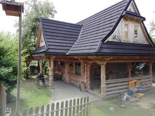 Дома для отпуска Domek Góralski W Ogrodzie Мале-Цихе Дом для отпуска-36
